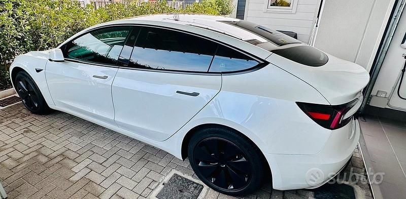 Usata Tesla Model 3 Long Range RWD 235 kW (320 CV) 2025 Berlina