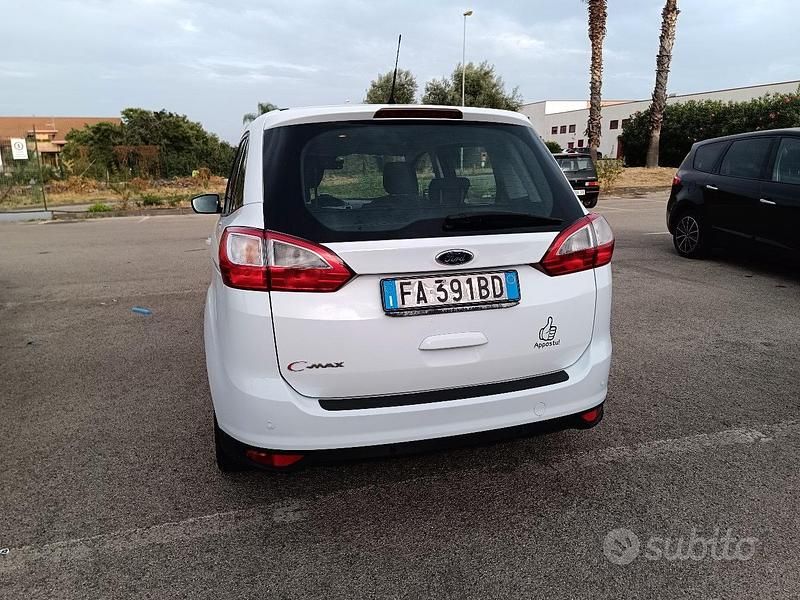 Usata Ford Grand C-Max 2015 Bianco Monovolume