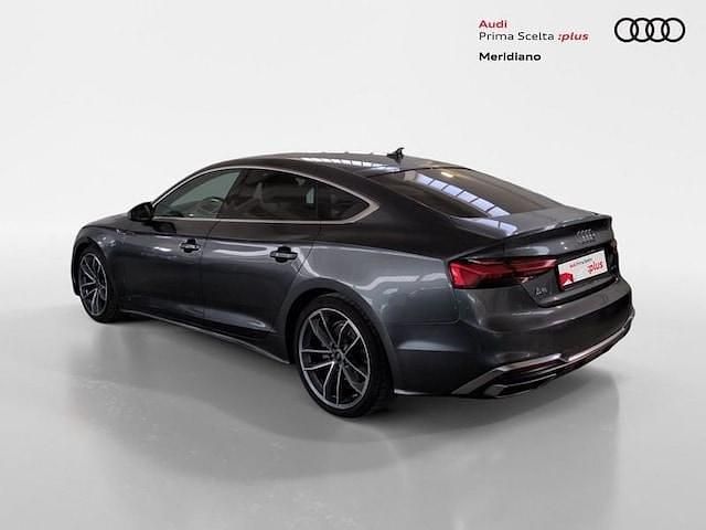 Usata Audi A5 Sportback S-Line 204 CV (150 kW) 2023 Grigio daytona perla Utilitaria
