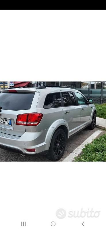 Usata Fiat Freemont 170 CV (125 kW) 2013 Grigio SUV