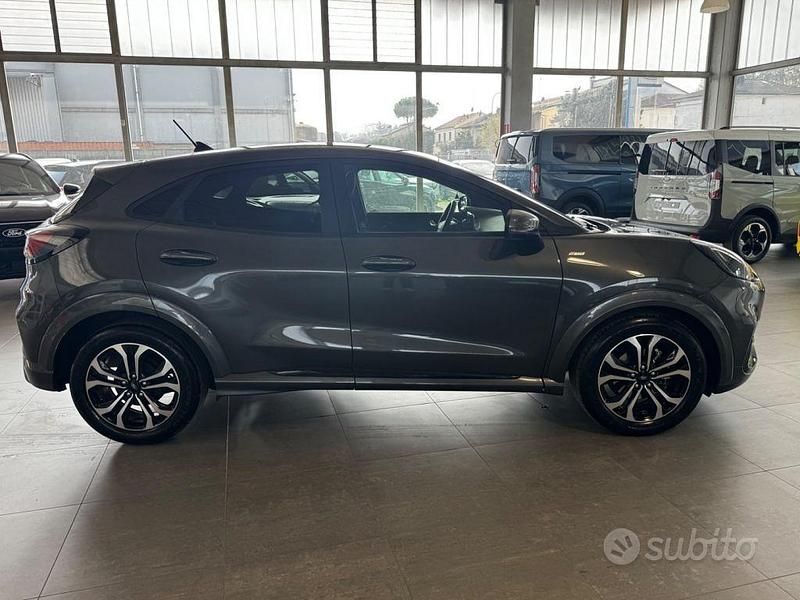 Usata Ford Puma ST-Line 125 CV (91 kW) 2024 Grigio SUV