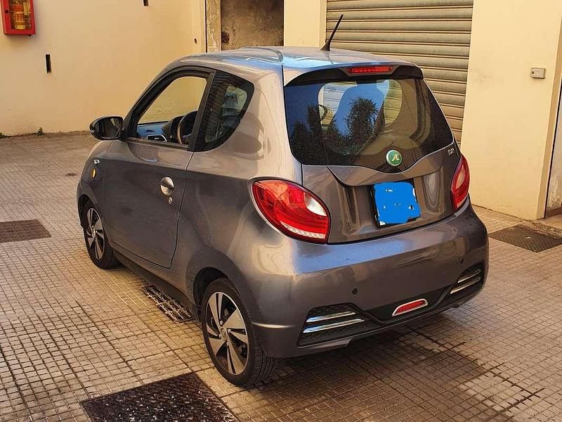 Usata Zhidou D2 14 kW (20 CV) 2018 Grigio Utilitaria