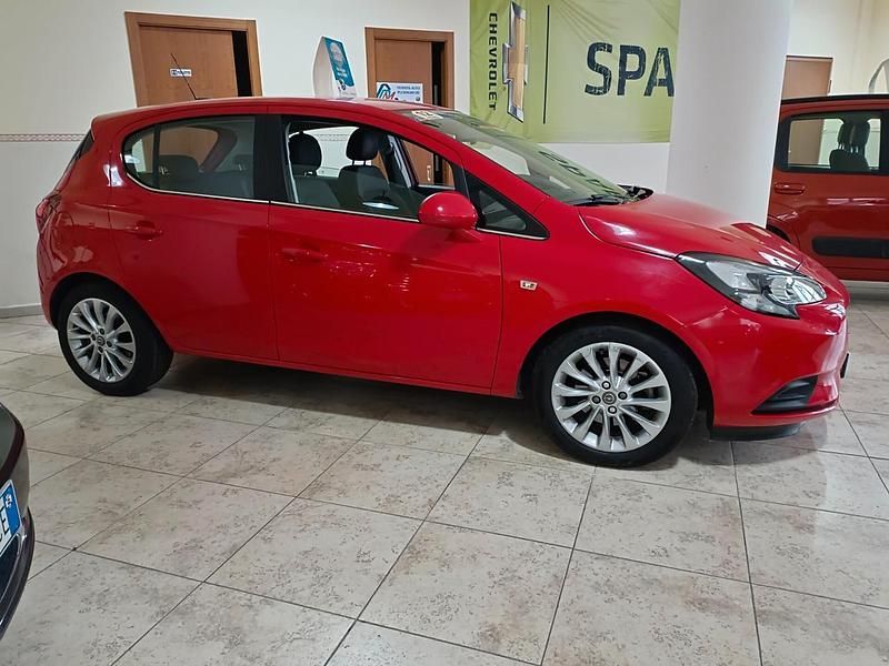 Usata Opel Corsa 95 CV (69 kW) 2017 Rosso Berlina