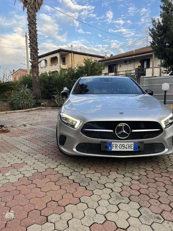Usata Mercedes A200 Premium 163 CV (119 kW) 2019 Berlina