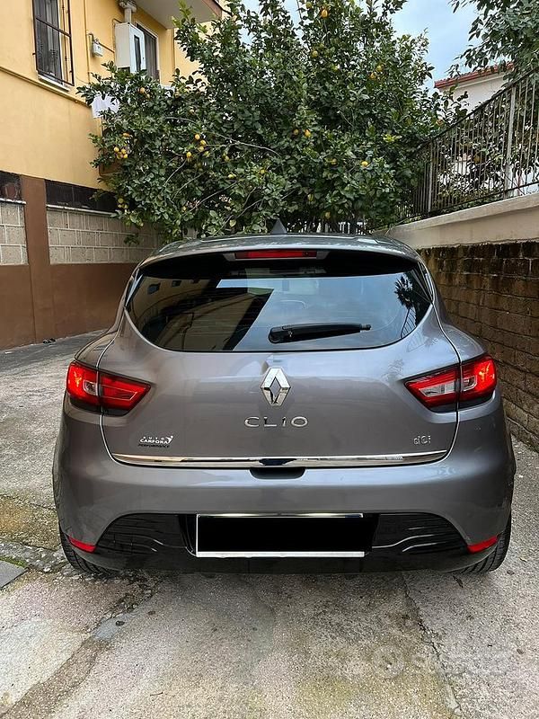 Usata Renault Clio IV 75 CV (55 kW) 2015 Grigio Berlina