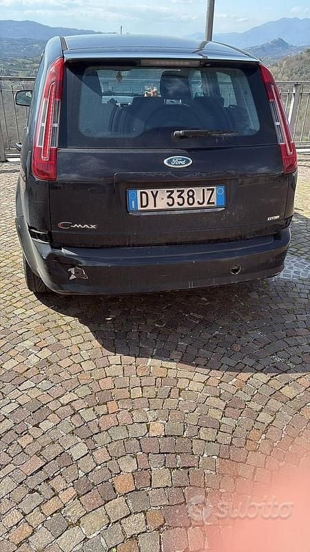 Begagnad Ford C-MAX 100 HK (73 kW) 2010 Svart Minibuss