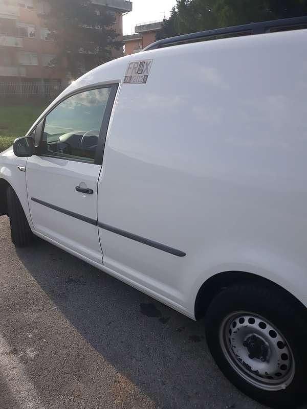 Usata VW Caddy 102 CV (75 kW) 2020 Bianco Monovolume