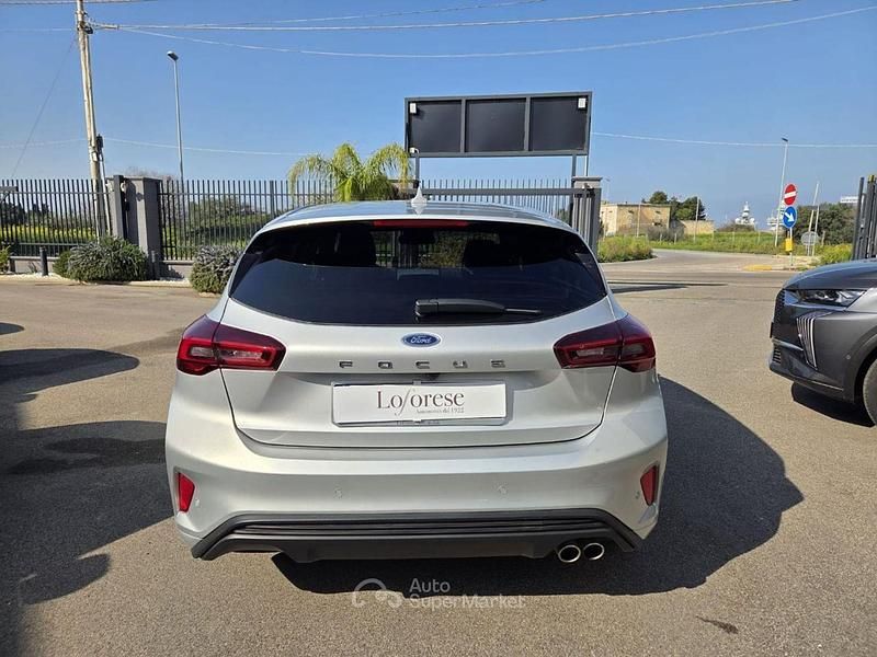 Usata Ford Focus ST-Line 120 CV (88 kW) 2025 Argento metallizzato Berlina