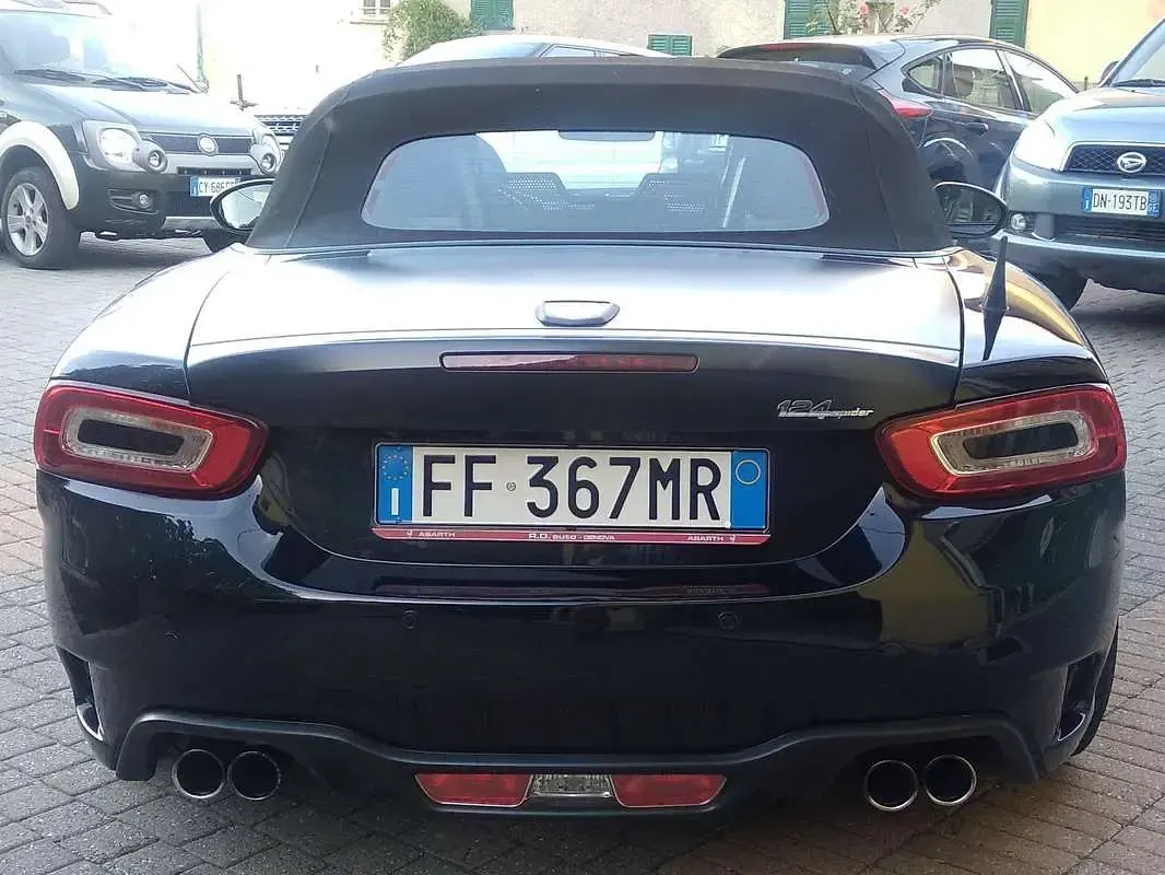 Usata Abarth 124 Spider 170 CV (125 kW) 2016 Nero Cabrio