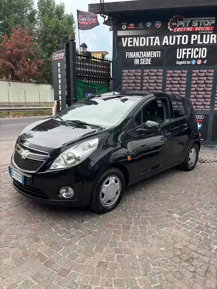 Usata Chevrolet Spark LS 65 CV (47 kW) 2011 Nero Utilitaria