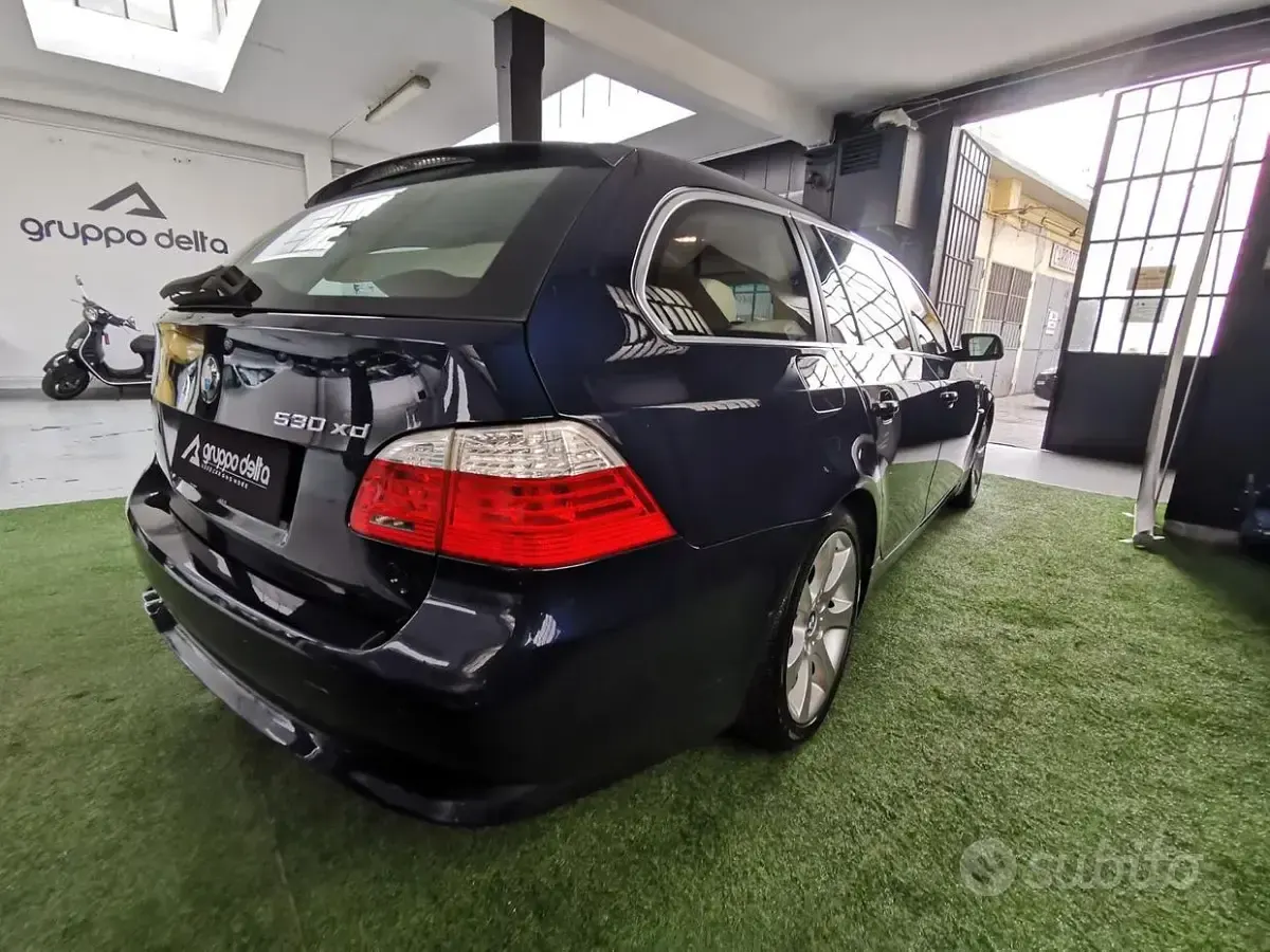 Usata BMW 530 235 CV (172 kW) 2007 Blu Station wagon