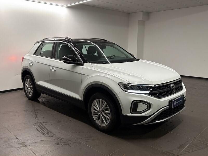 Usata VW T-Roc Life 110 CV (80 kW) 2023 Bianco SUV