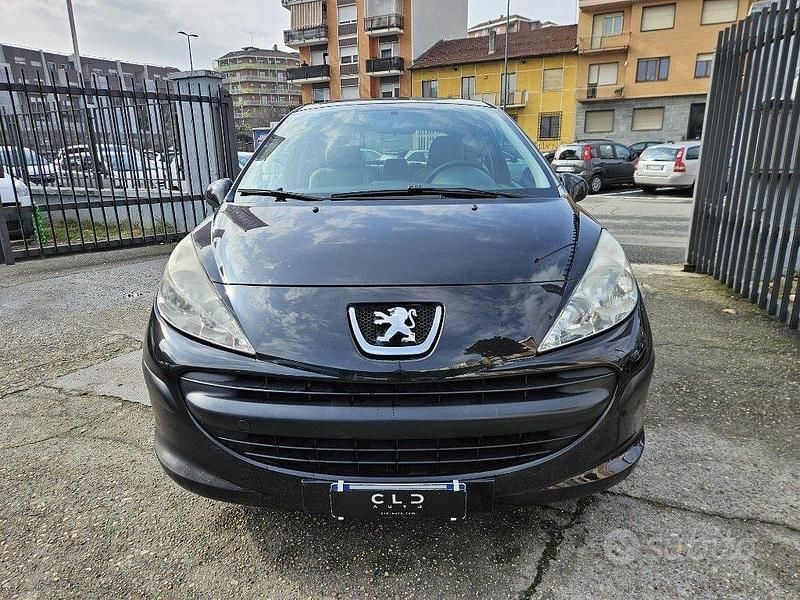 Usata Peugeot 207 70 CV (51 kW) 2006 Nero Utilitaria