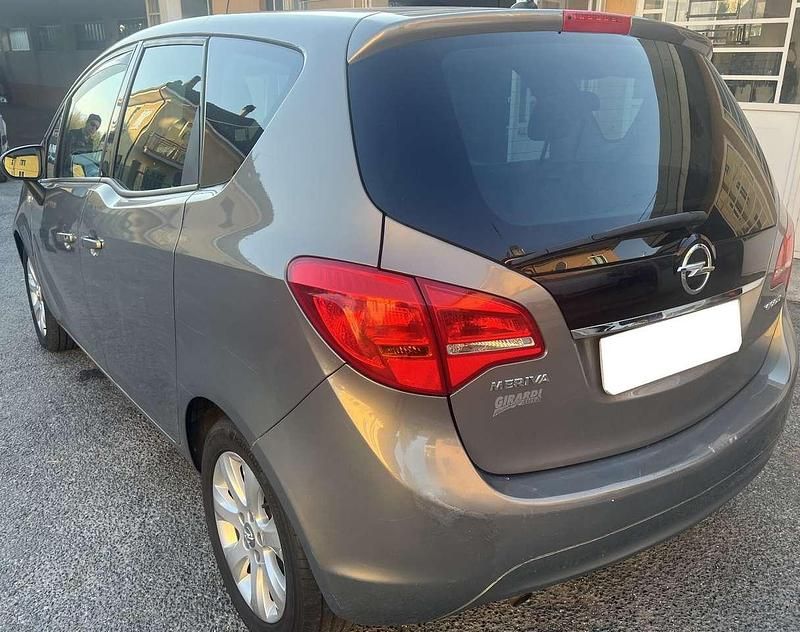 Usata Opel Meriva 95 CV (69 kW) 2012 Grigio Monovolume
