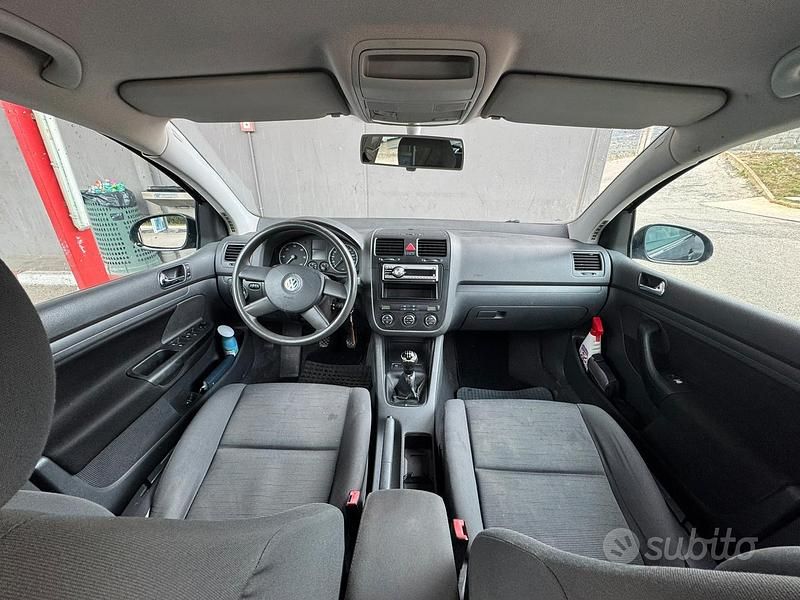 Usata VW Golf IV 105 CV (77 kW) 2005 Nero Berlina