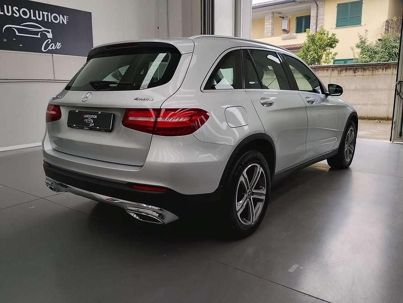 Usata Mercedes GLC250 204 CV (150 kW) 2018 Argento SUV