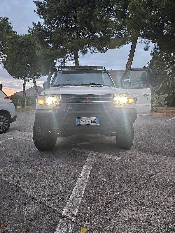 Usata Mitsubishi Pajero 1998 Bianco SUV