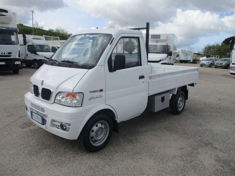 Bianco Usata 2017 Piaggio Porter Furgone | 7990 € (Buon prezzo) - Immagine 1/4