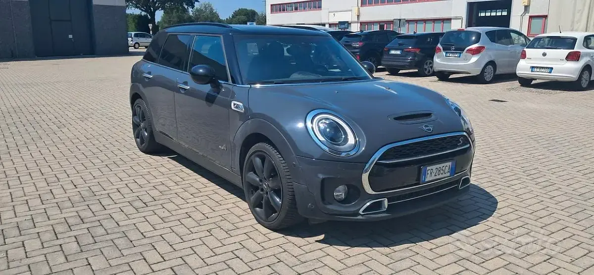 Usata Mini Clubman 190 CV (139 kW) 2018 Grigio Station wagon
