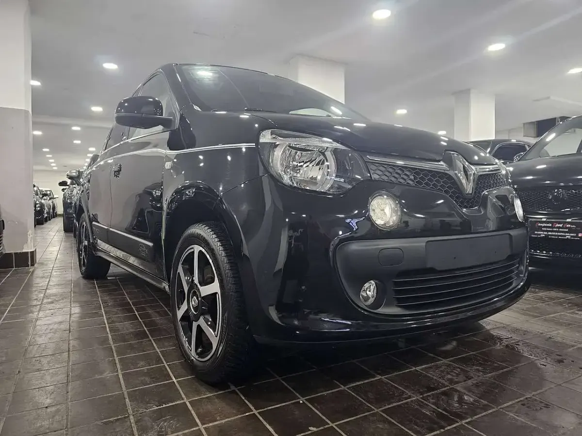 Usata Renault Twingo Black Edition 90 CV (66 kW) 2018 Nero metallizzato Utilitaria