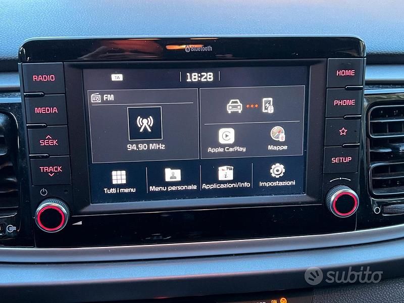 Usata Kia Rio 84 CV (61 kW) 2018 Bianco Berlina