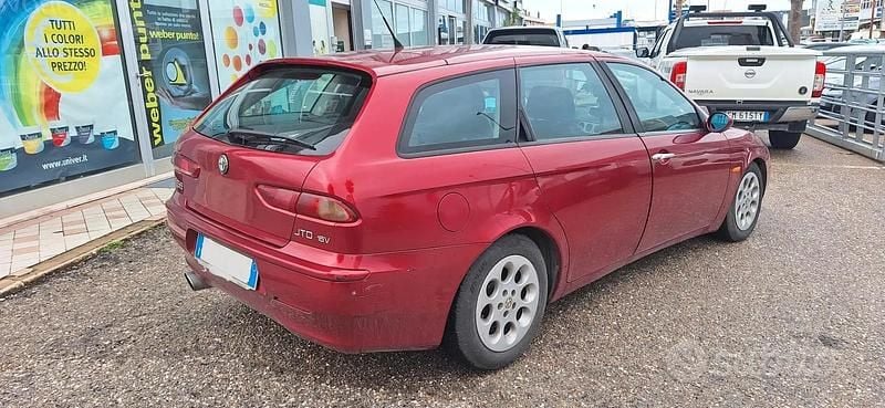 Usata Alfa Romeo 156 140 CV (102 kW) 2003 Rosso Station wagon