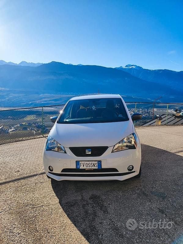 Usata Seat Mii Chic 60 CV (44 kW) 2019 Bianco Utilitaria