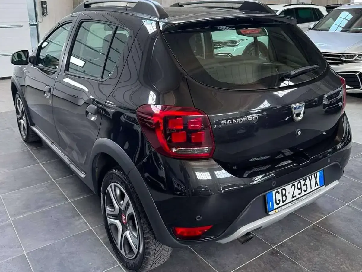 Usata Dacia Sandero Stepway 90 CV (66 kW) 2020 Nero Berlina