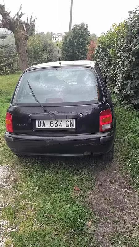 Usata Nissan Micra 1999 Nero Utilitaria