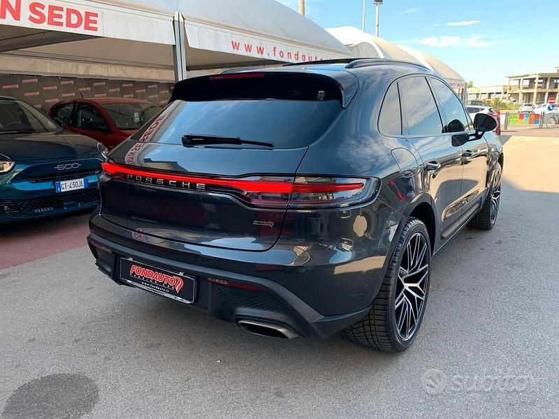 Usata Porsche Macan 265 CV (194 kW) 2023 Grigio SUV