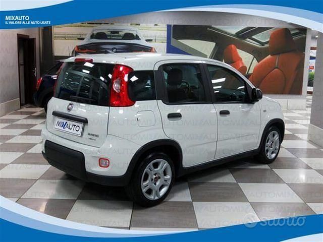 Usata Fiat Panda 70 CV (51 kW) 2024 Bianco Utilitaria