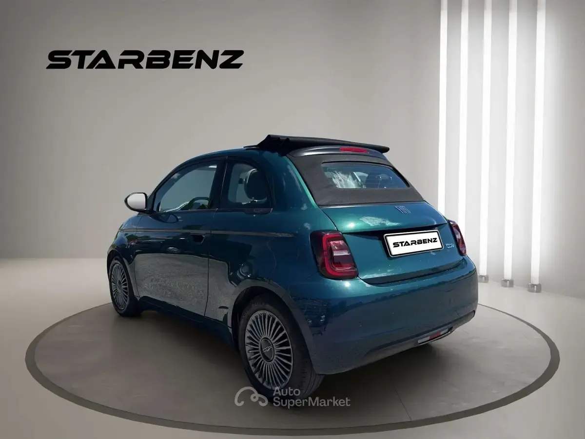 Occasion Fiat 500e Icon 42 kW (58 PK) 2022 Blauw Cabriolet