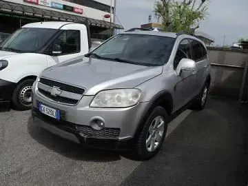 Usata Chevrolet Captiva 150 CV (110 kW) 2007 Grigio SUV