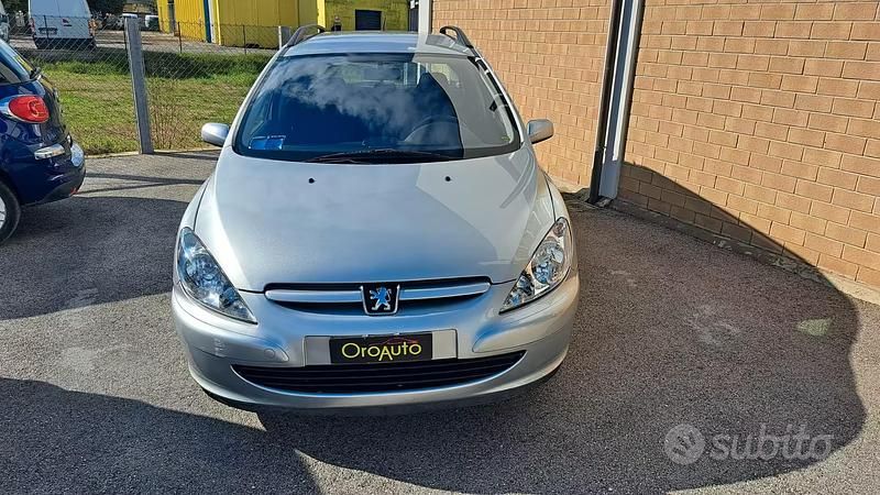 Usata Peugeot 307 109 CV (80 kW) 2002 Grigio Station wagon