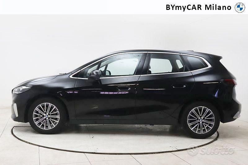 Usata BMW 218 Active Tourer Luxury Line 2023 Nero Monovolume