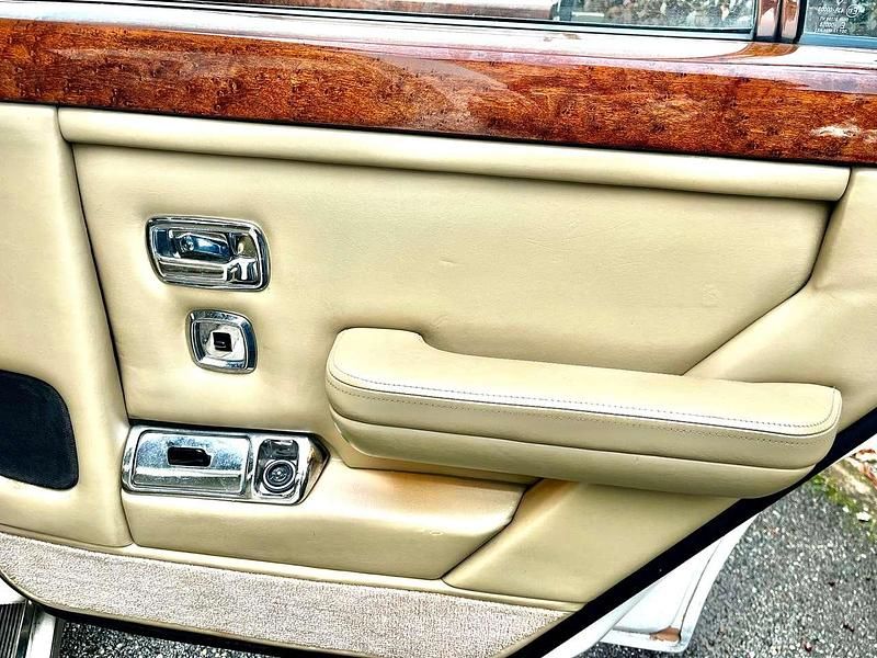 Usata Bentley Mulsanne 201 CV (147 kW) 1985 Bianco Berlina