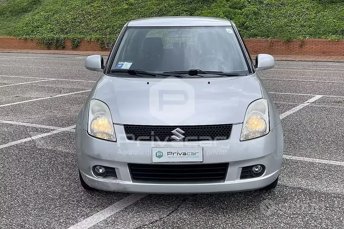 Gebraucht Suzuki Swift GL 92 PS (67 kW) 2007 Grau Kleinwagen