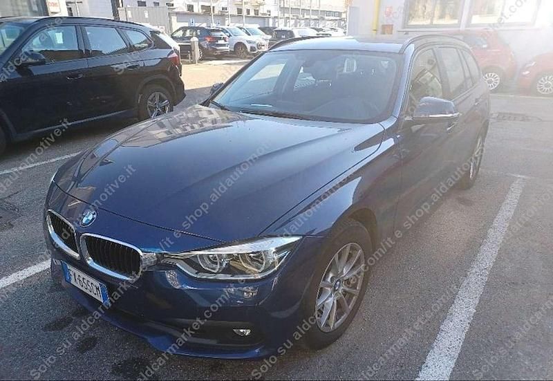 Blu/azzurro Usata 2019 BMW 318 Station wagon | 14.990 € (Super prezzo) - Immagine 1/4
