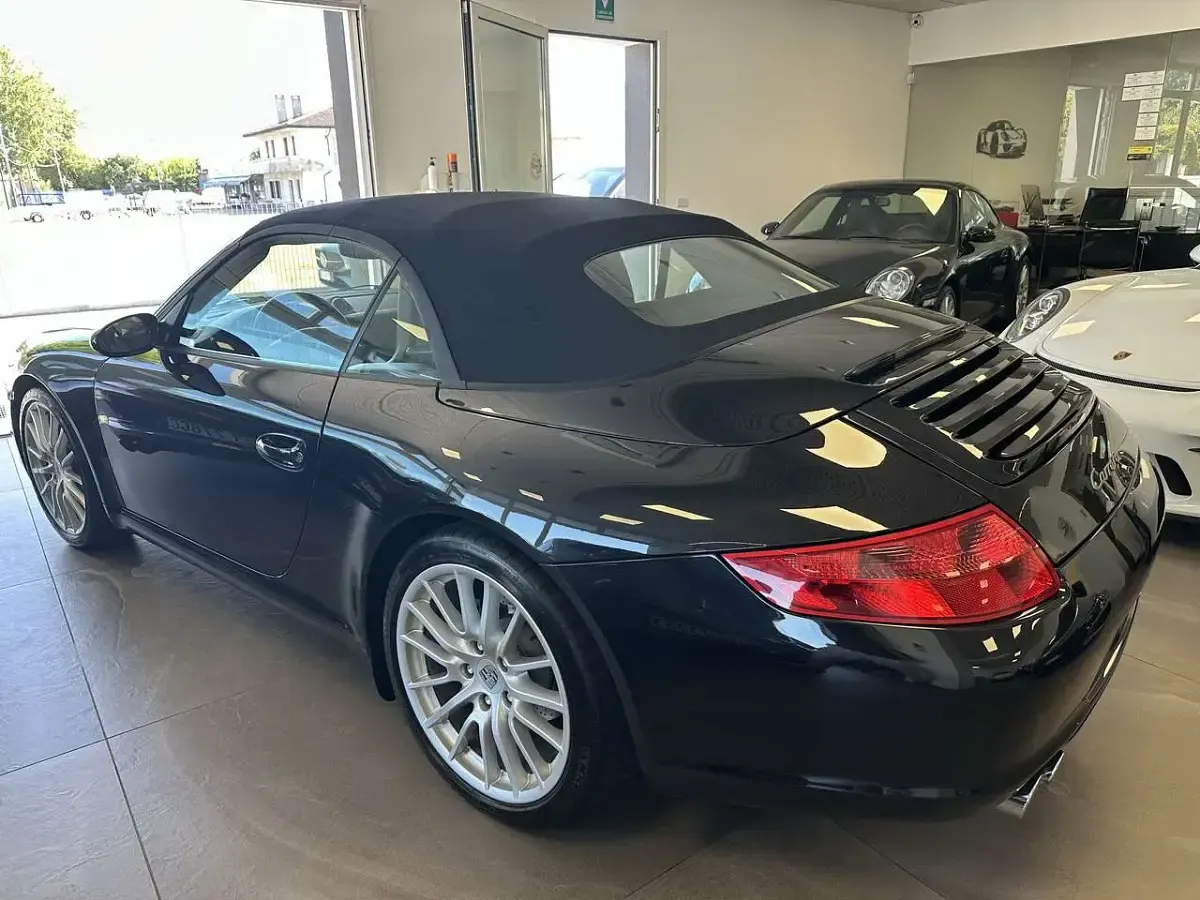 Usata Porsche 911 Carrera Cabriolet 325 CV (239 kW) 2008 Nero Cabrio