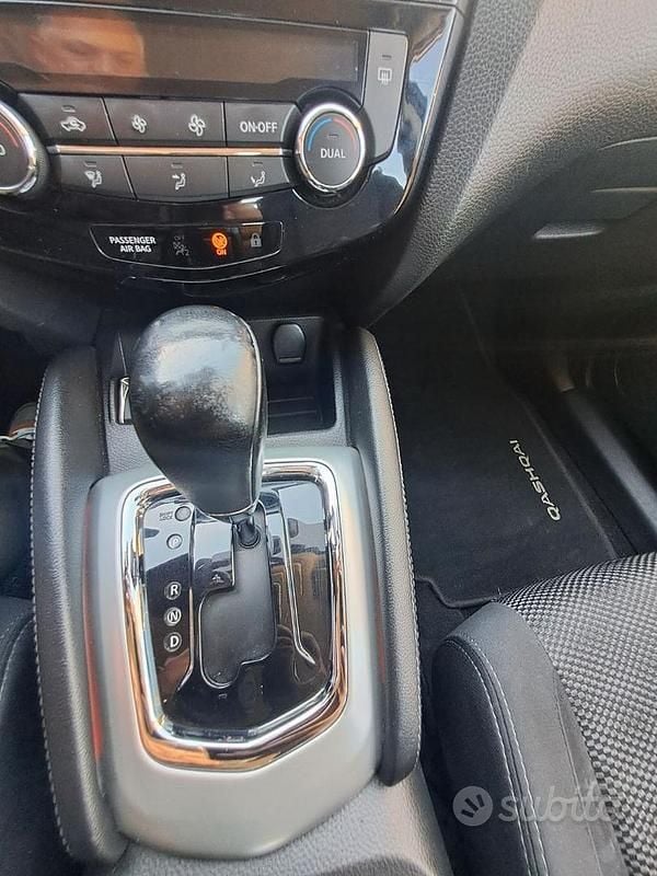 Usata Nissan Qashqai 131 CV (96 kW) 2017 Nero SUV