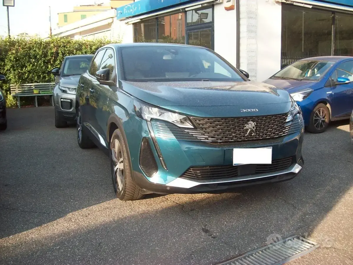 Usata Peugeot 3008 Allure 131 CV (96 kW) 2023 Bluazzurro SUV