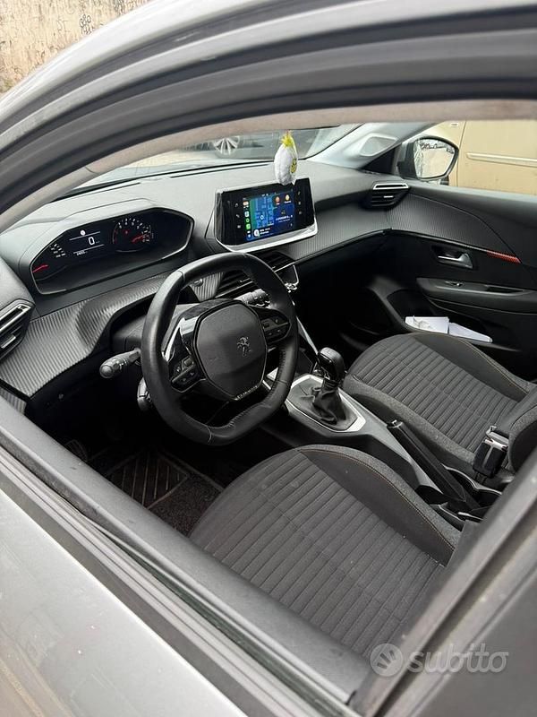 Usata Peugeot 208 75 CV (55 kW) 2021 Grigio Utilitaria