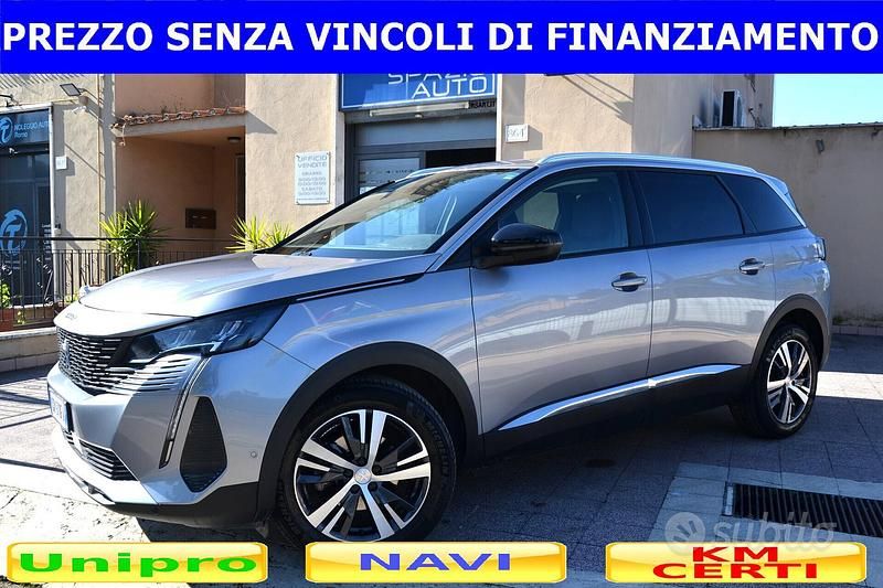 Gebraucht Peugeot 5008 131 PS (96 kW) 2022 Grau SUV