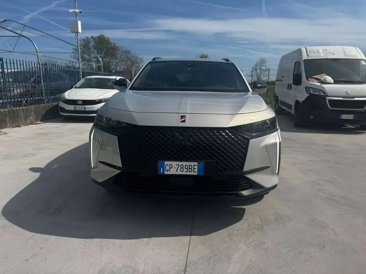 Usata DS Automobiles DS7 Crossback Performance 131 CV (96 kW) 2023 Grigio SUV