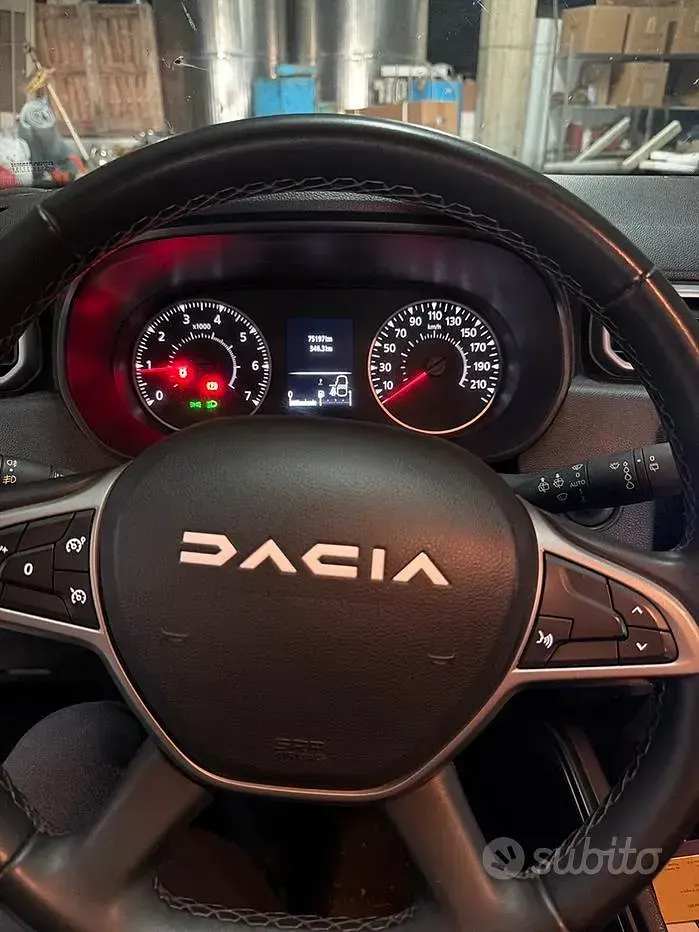 Usata Dacia Duster 116 CV (85 kW) 2023 Bianco SUV