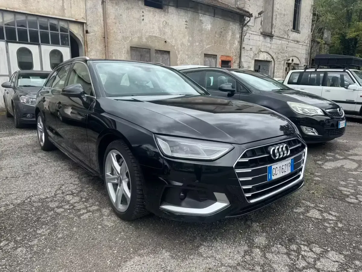 Usata Audi A4 190 CV (139 kW) 2020 Nero Berlina