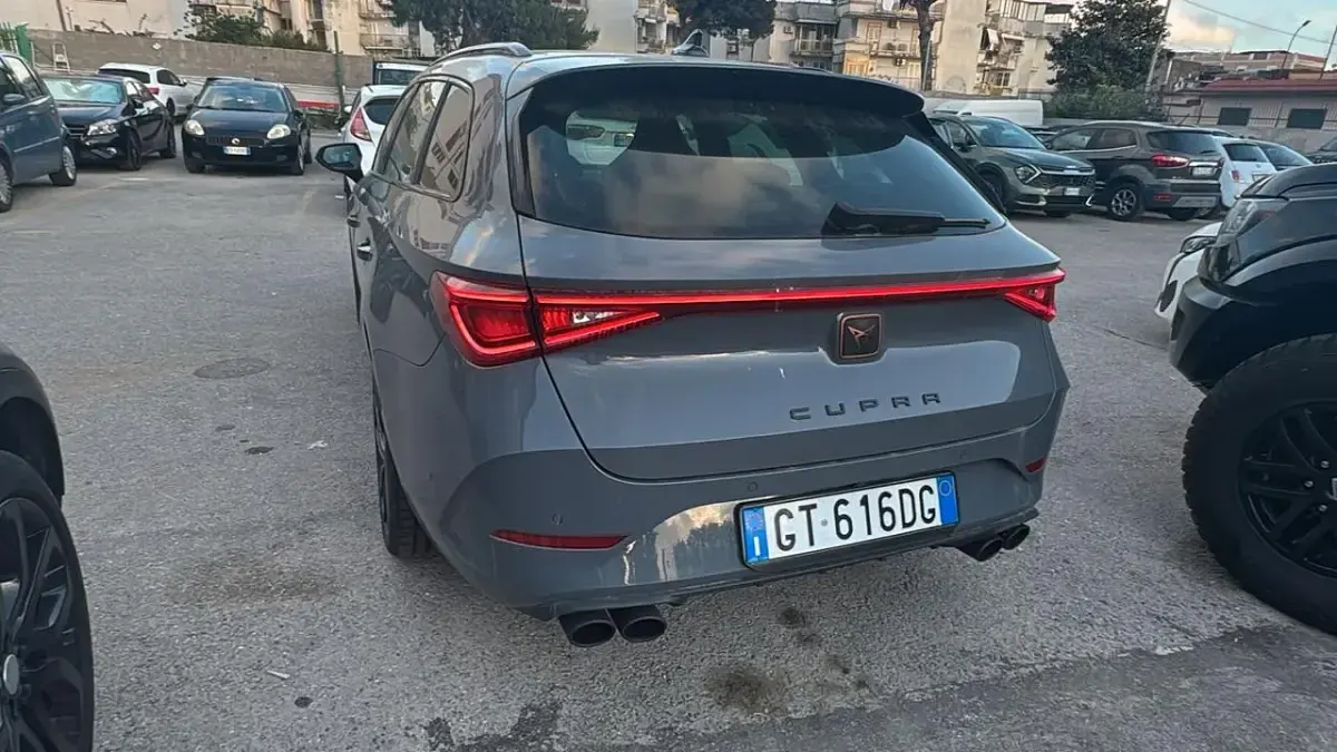 Usata Cupra Leon VZ 300 CV (220 kW) 2024 Bianco Station wagon