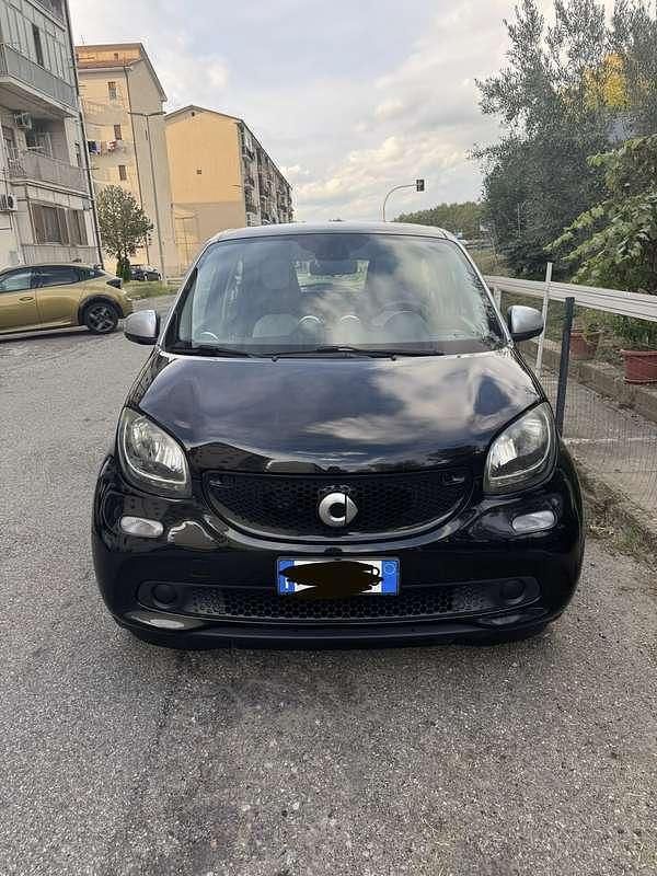 Usata 2015 Smart ForFour Passion Utilitaria | 10.000 € (Buon prezzo) - Immagine 1/4