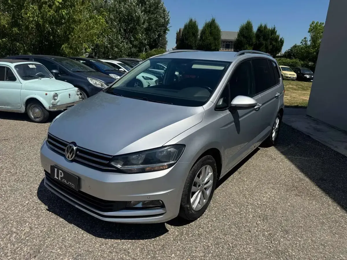 Usata VW Touran Highline 110 CV (80 kW) 2015 Argento Monovolume