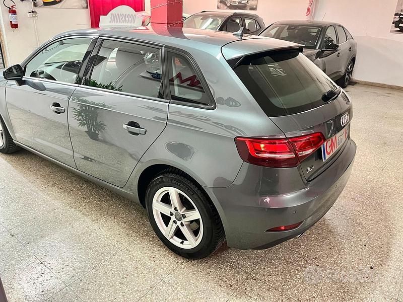 Usata Audi A3 Business 110 CV (80 kW) 2017 Grigio Berlina